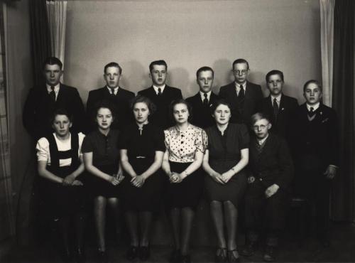 1939 Niss Oskar 30år_26 Gruppbild av anställda vid fabriken